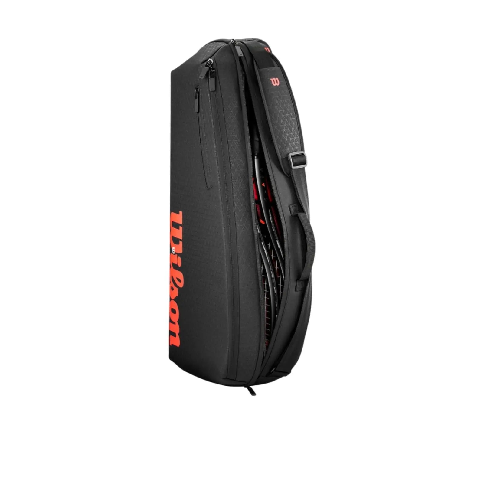Black Wilson Super Tour Clash v3 3 Racquet tennis bag with red logo and subtle triangle pattern.