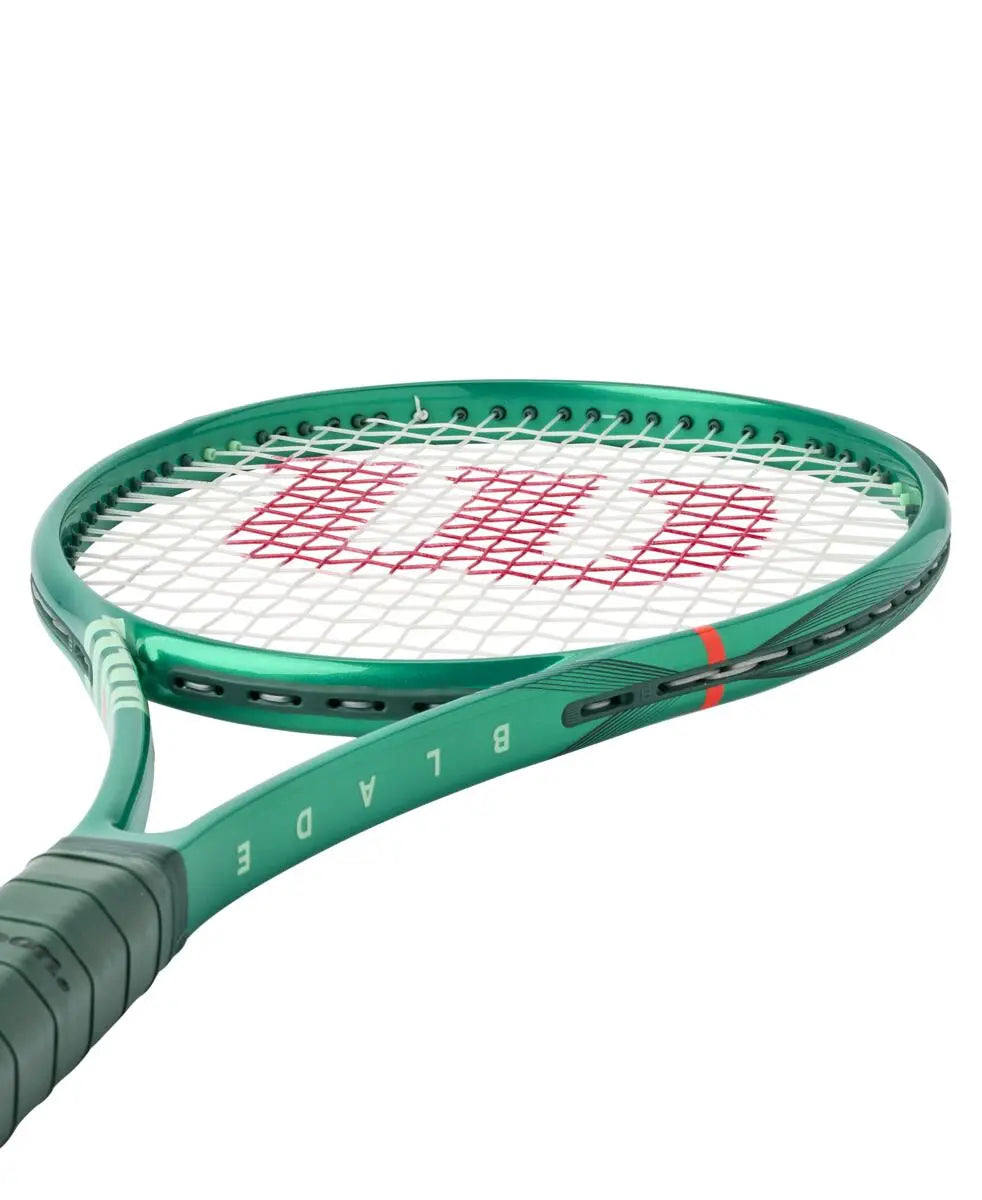 Wilson Tennis Racquet Blade 98 18X20 V10 (305g)