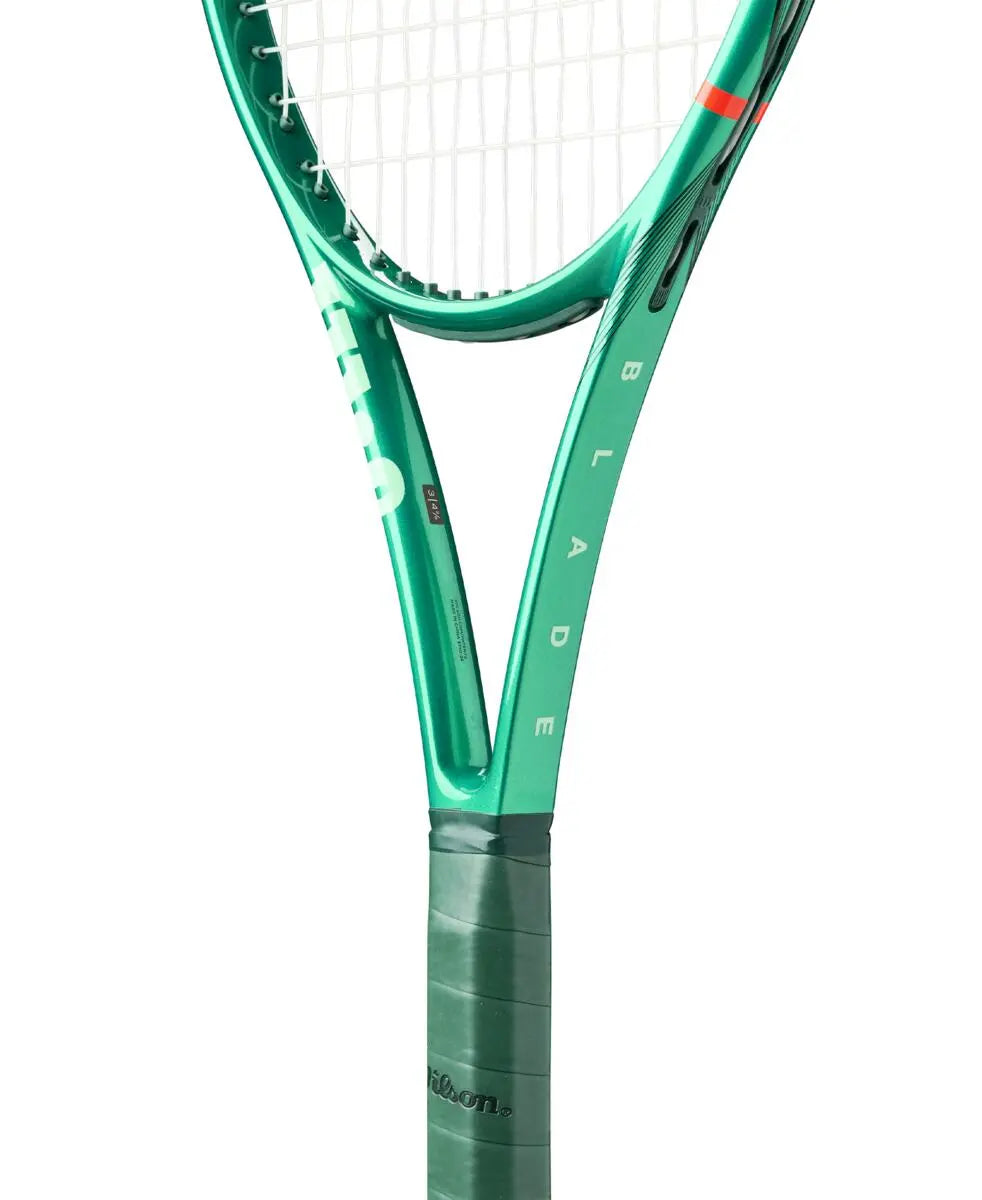 Wilson Tennis Racquet Blade 100 V10 (300g)